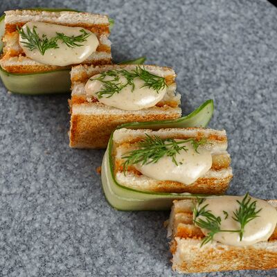 Закуска «Кацу-сандо»с рыбным филе в Рестобар Гриль 39 по цене 480 ₽