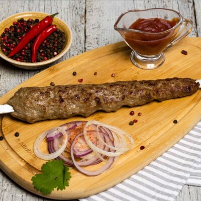 Люля-кебаб с курицей в Чайхона 1000 и 1 ночь по цене 800 ₽