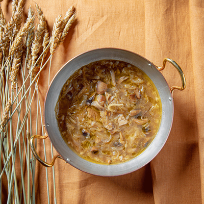 Валаамские щи с белыми грибами в Чайхона №1 Васильчуки по цене 440 ₽