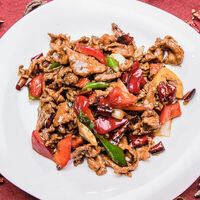 Говядина с перцем в Кирин китайский ресторан