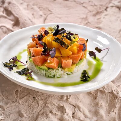 Лосось на подушке из риса в Meet.Point по цене 590 ₽