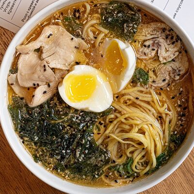 Рамен с цыпленком в Бай Тай по цене 650 ₽