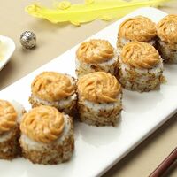 Кани широ ролл в Kushi-Sushi