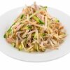 Салат с ростками сои, куриным филе и свежим огурцом в Дамплинг Репаблик по цене 380