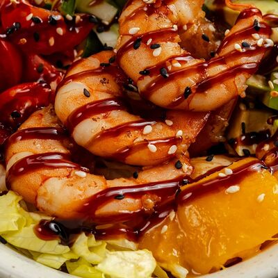 Поке с креветкой в Аками рамен по цене 660 ₽