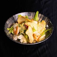 Цезарь с креветкой в Безе