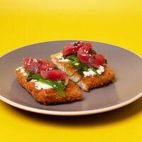 Crispy spicy с тунцом в Dorama