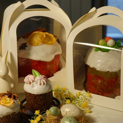 Кулич Ванильный в Сквер по цене 580 ₽