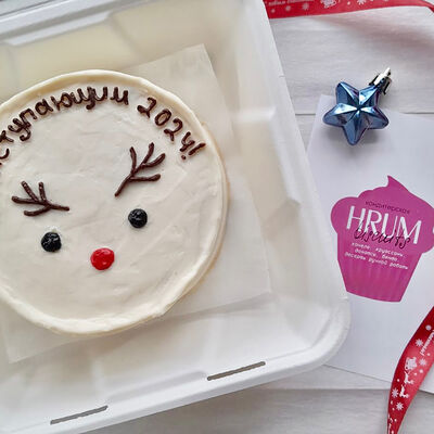 Бенто торт С наступающим в Hrum Biscuits по цене 1200 ₽