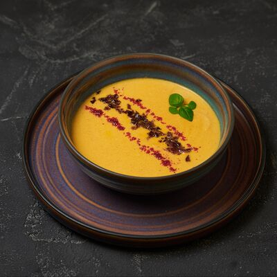 Крем-суп из жареного картофеляв Липа гастробар по цене 490 ₽