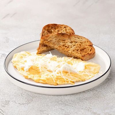 Омлет два сыра в Шоколадница по цене 390 ₽