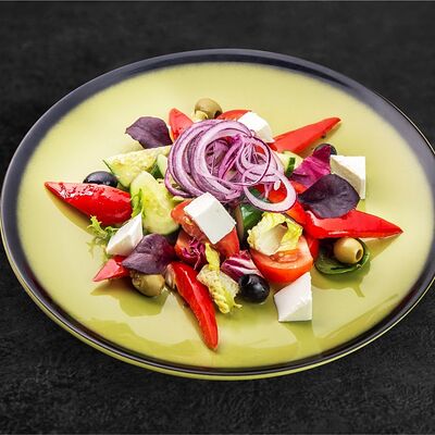С томатами и фетой в Yo!Bento по цене 400 ₽