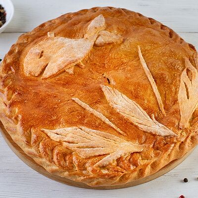 Пирог Горбуша, рис или картофель в Пекарня Кулинария Пиццерия ОБОЖАЮТВСЕ! по цене 1199 ₽