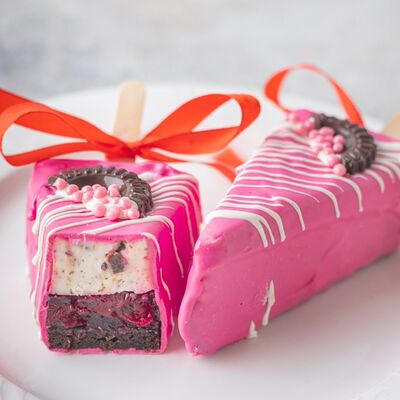 Чизкейк на палочке Шоколад-вишня в Сладкое бюро по цене 450 ₽