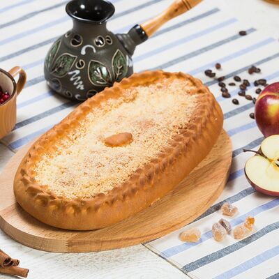 Пирог с яблоками и брусникой в Муравей по цене 175 ₽