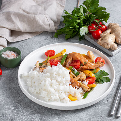 Курица Том Ям с рисом в Магбургер & Братья Караваевы по цене 239