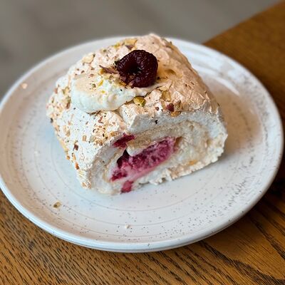 Меренговый рулетв Дом культур по цене 590 ₽