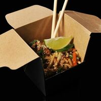 Wok с куриным филе в Джонни Пепперони