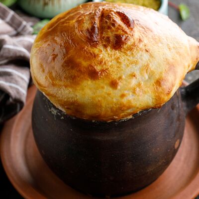 Квари с индейкой в соусе Чихиртма в Баклажан в ТЦ 