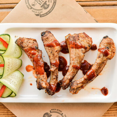 Ребрышки в кавказском соусе в Гриль-бар Камбуz по цене 330 ₽