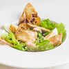 Салат Цезарь с курицей в Bon Bon по цене 650