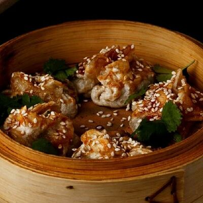 Хрустящее тесто с начинкой из кальмара и кимчхи в Кабуки по цене 320