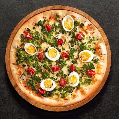 Пицца Брокколи (30 см) в ПиццаПлюс по цене 820 ₽