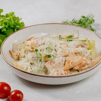 Салат Цезарь с курицей в Balance cafe по цене 724 ₽