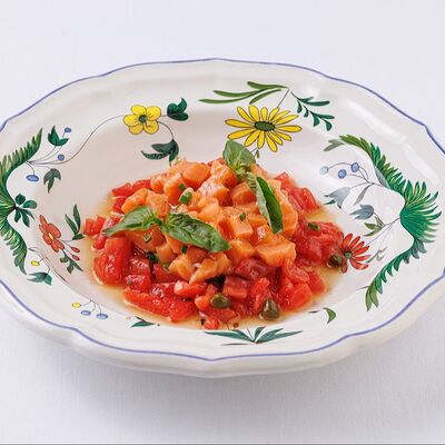 Тартар из лосося в Mela по цене 900 ₽