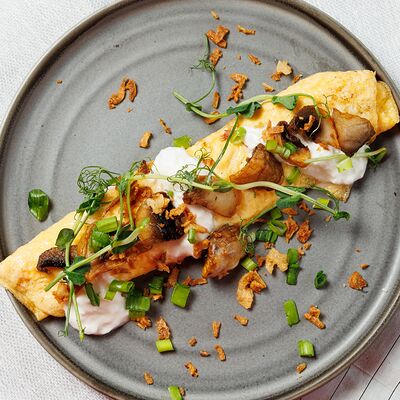 Омлет с шампиньонами и сыром страчаттела в Кстати, давай зайдём по цене 480 ₽