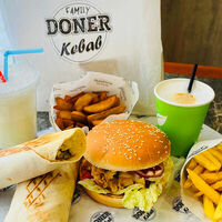 Логотип Doner Kebab Family