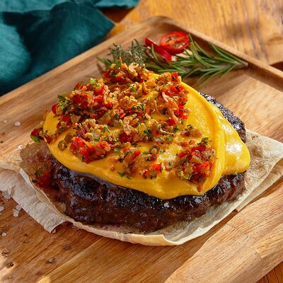 Рубленый стейк с сыром чеддер в BBQ Beer Restaurant по цене 1375 ₽