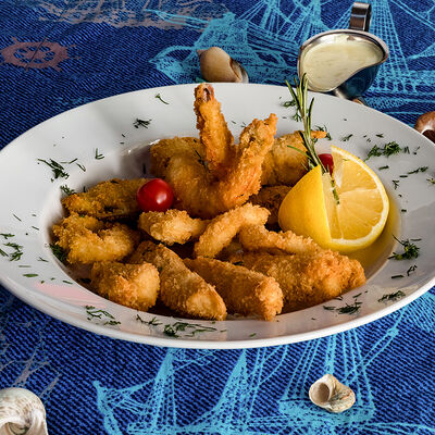 Мезе с морепродуктами по-киприотски в Сахара по цене 2340 ₽