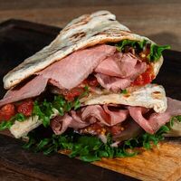 Speciale в La Piada