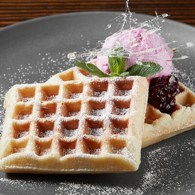 Бельгийские вафли в Линдерхоф по цене 595 ₽