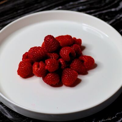 Малина в Luna по цене 1500 ₽