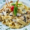 Паста Феттучини с курицей и грибами в Shaurma Palace по цене 609