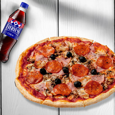 Пицца Перчини и Evervess кола в Перчини по цене 1110 ₽