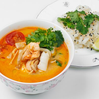 Том-ям с морепродуктами в УРМАН кафе по цене 755 ₽