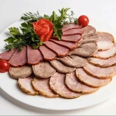 Мясное ассорти в Мускат по цене 837 ₽