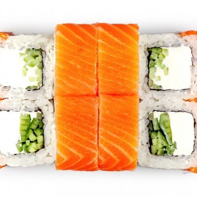 Филадельфия лайт с огурцом в Каратэ Суши по цене 690 ₽