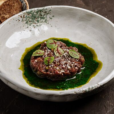 Тартар с говядинойв Пряности по цене 897 ₽