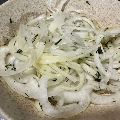 Лук в Му&За по цене 35 ₽