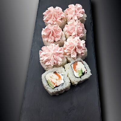 Ролл лава с креветка в МАЛИНА АЗИЯ по цене 440 ₽