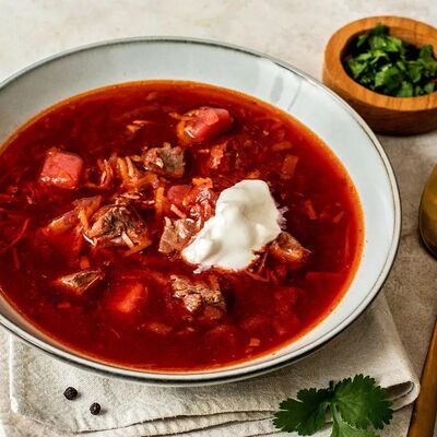 Борщ с говядиной в Шампурико по цене 279 ₽