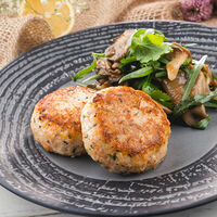 Рыбные биточки с вешенками в MANANA