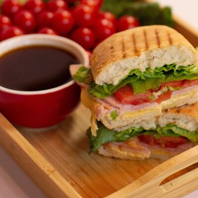 Чиабатта ветчина-сыр в Coffee Way по цене 609 ₽