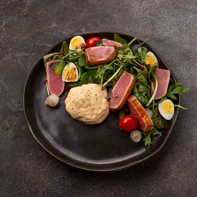 Салат c тунцом и картофельным муссом в Sesilia по цене 940