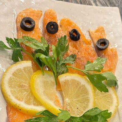 Семга слабосоленая в Приключения Шурика по цене 920 ₽