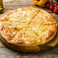 Хачапури по-мегрельски в Хинкальная ЧОХА